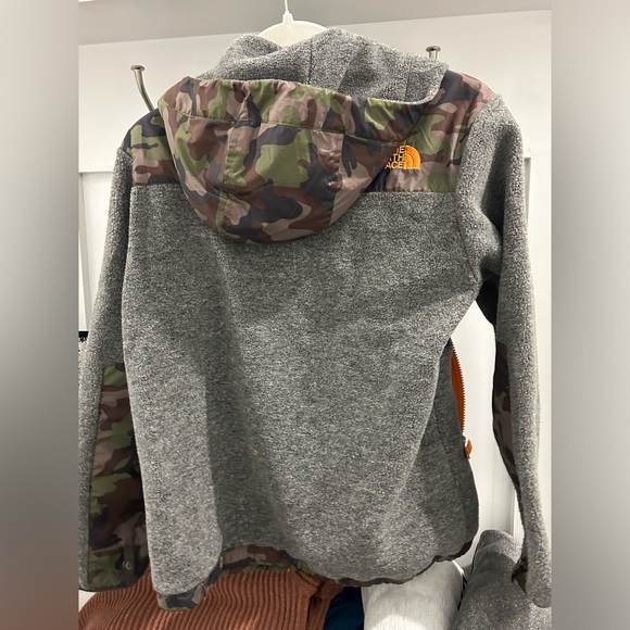 North Face jacket - Picture 2 of 2